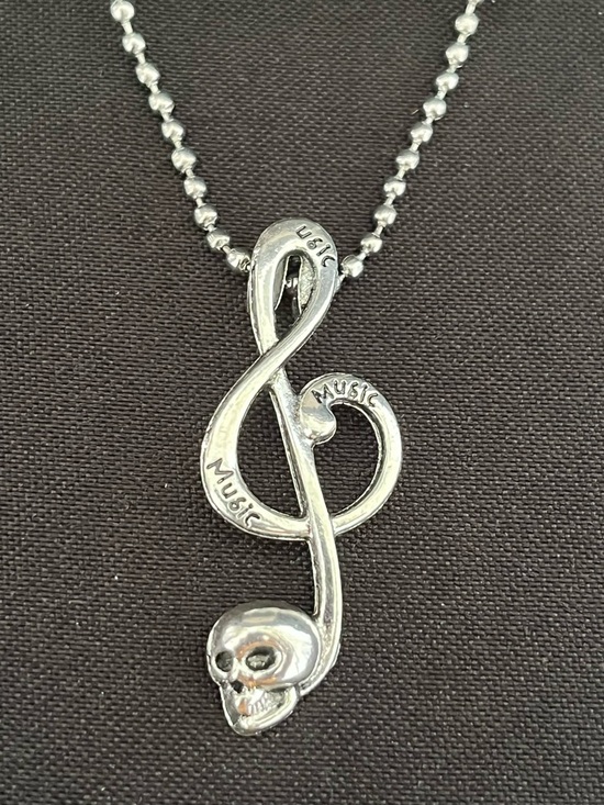Jewelry - Silver Music Treble Clef Skull Pendant Necklace